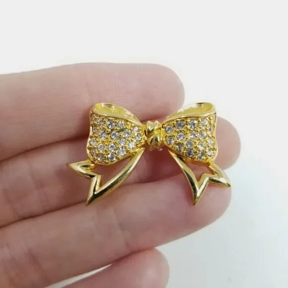 Vintage Rhinestone Encrusted Bow Shape Brooch Gold Tone Lapel Pin, Festive - Picture 5 of 6